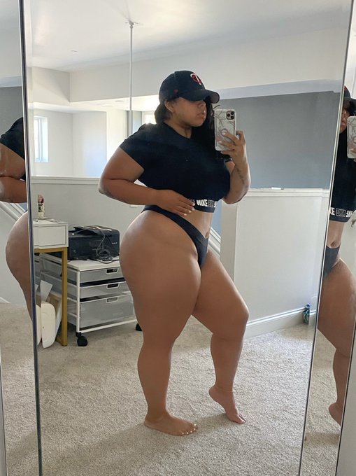 get ready for the gym with me 🖤💪🏽 https://t.co/8PQtVBc0ck