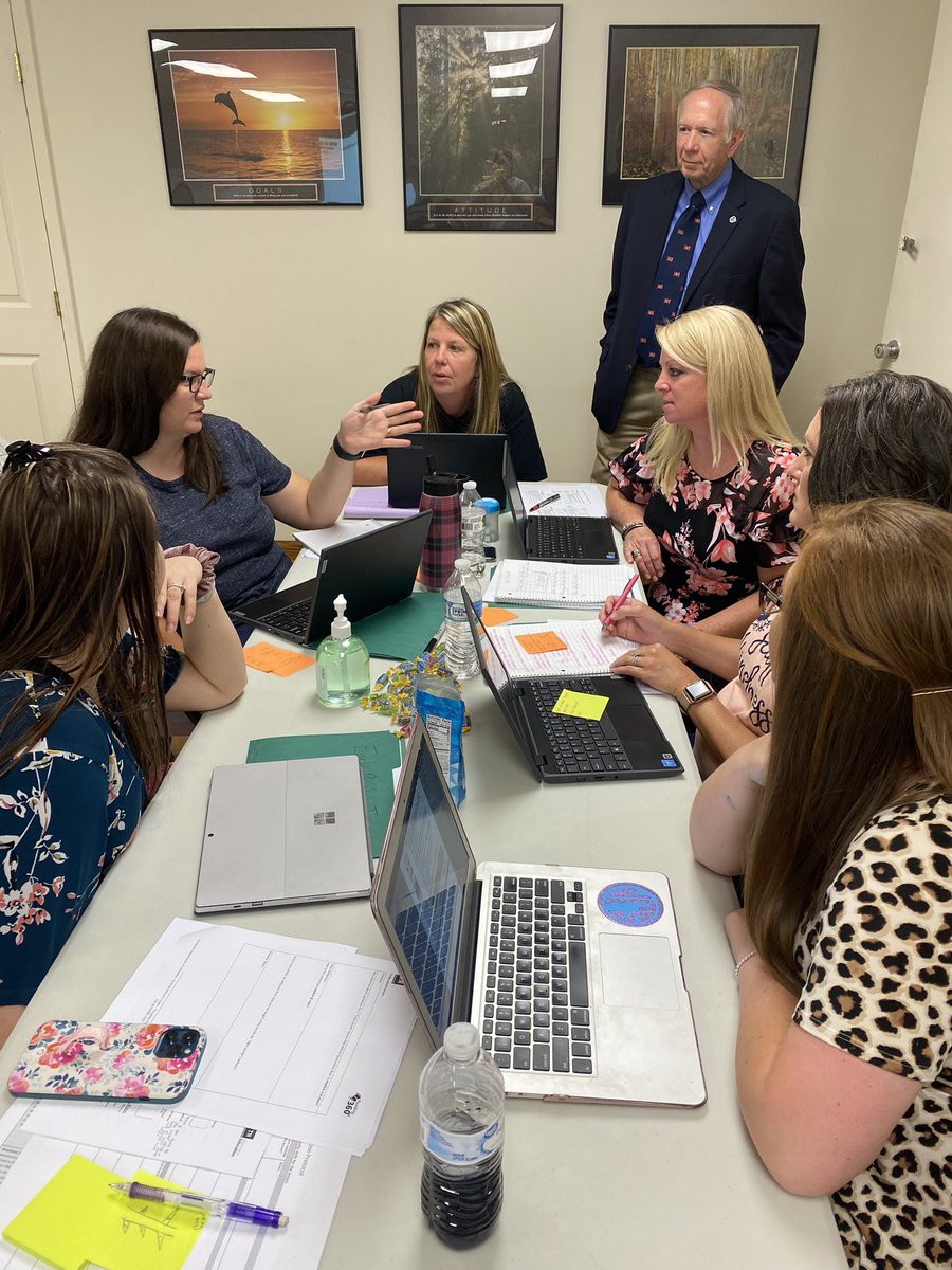SchwinnTeach's tweet photo. Stop #9 - @scottcountynet to see #Reading360 training in action! Teachers were discussing the difference between tricky words and tricky spelling 🤯 and a 28-year veteran teacher shared that she was excited about what she was learning. 🙌 Our teachers are 🔥!! #AcceleratingTN2021 https://t.co/o9uE9oCm2R