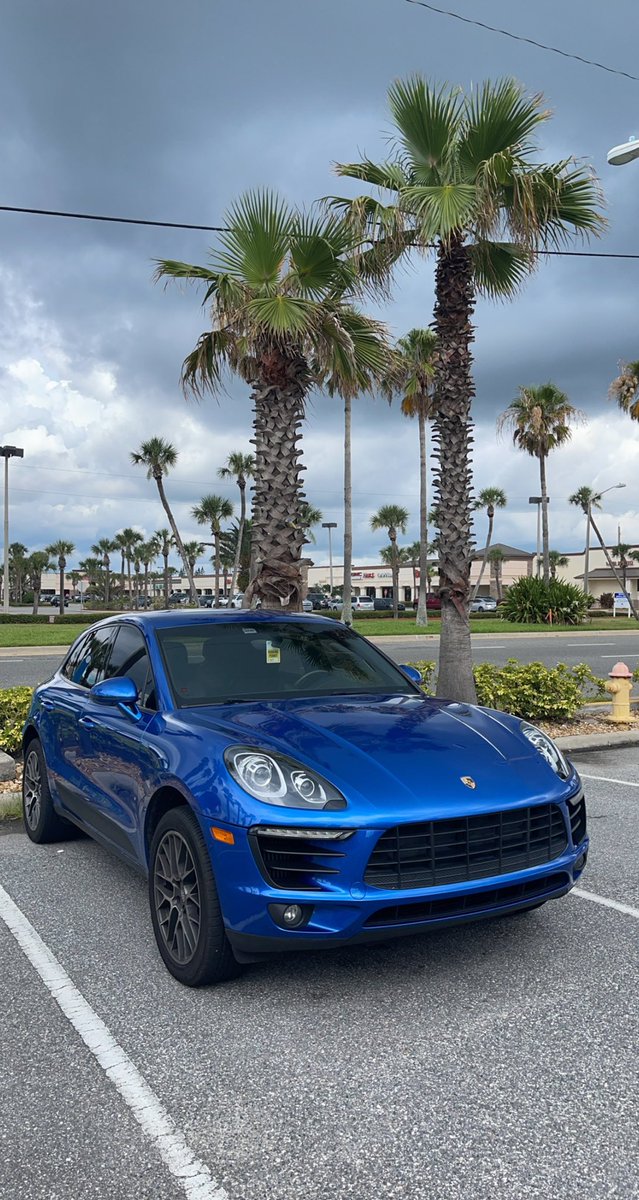 Whipping this around Daytona is definitely one of the highlights of the week so far😍