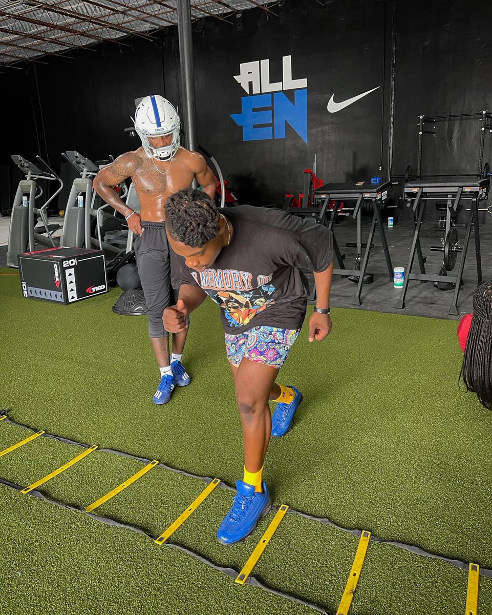 I told brodie we gone lead the way #WeALLEN #JustDoIt #2021NFLOFFSZN #Coltsjet