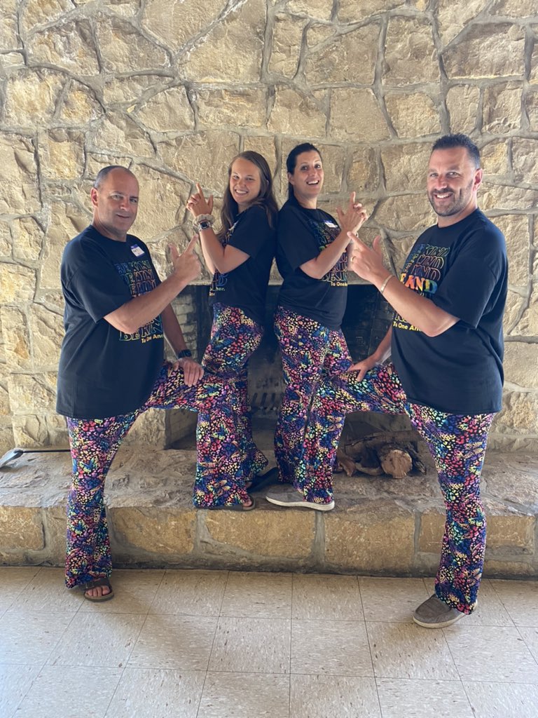 The ND crew ready to work at the #SSSummit21 ! <a href="/AmyPE/">Amy Heuer</a> <a href="/UltrasOrDie/">Michael Porter</a> <a href="/DrJoeDeutsch/">Dr. Joe Deutsch</a>