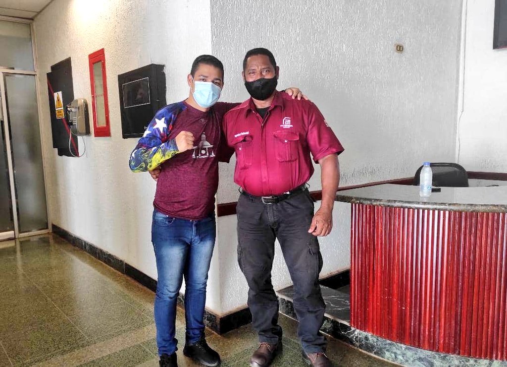 GabrielFrancoJ's tweet photo. 📸 | El día de hoy como trabajador de @Ferrominera_CVG y Dip. de la AN sostuve importante reunión con el Pdte. @AbelJimenez123 y Vpdte. Arturo Martínez, en aras de seguir impulsando y fortaleciendo la gestión productiva y de emprendimiento en la empresa.
#RutaBicentenariaCarabobo https://t.co/QqFtDitfAN