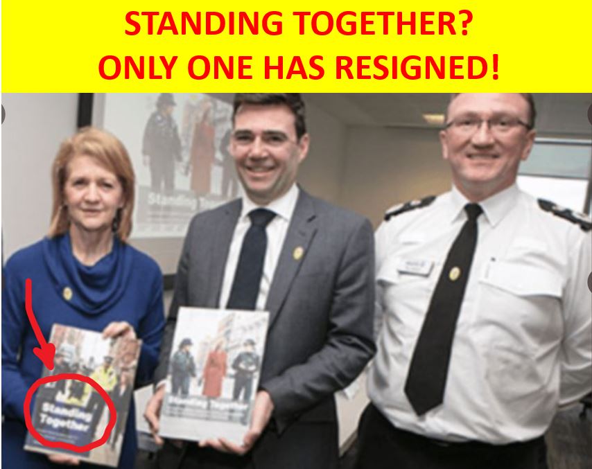 PeteJacksonGMP's tweet photo. To those shocked about news of corrupt @metpoliceuk today, take a look at my timeline!
@gmpolice just as bad!
#RottentoitsCore
BEEN SAYING THIS FOR YEARS!
#Whistleblower
See also @Whistleblowerat @MaggieOliverUK @PendleburyRick et al.
Royal Commission on Policing needed asap! https://t.co/Hr3UARZTmU