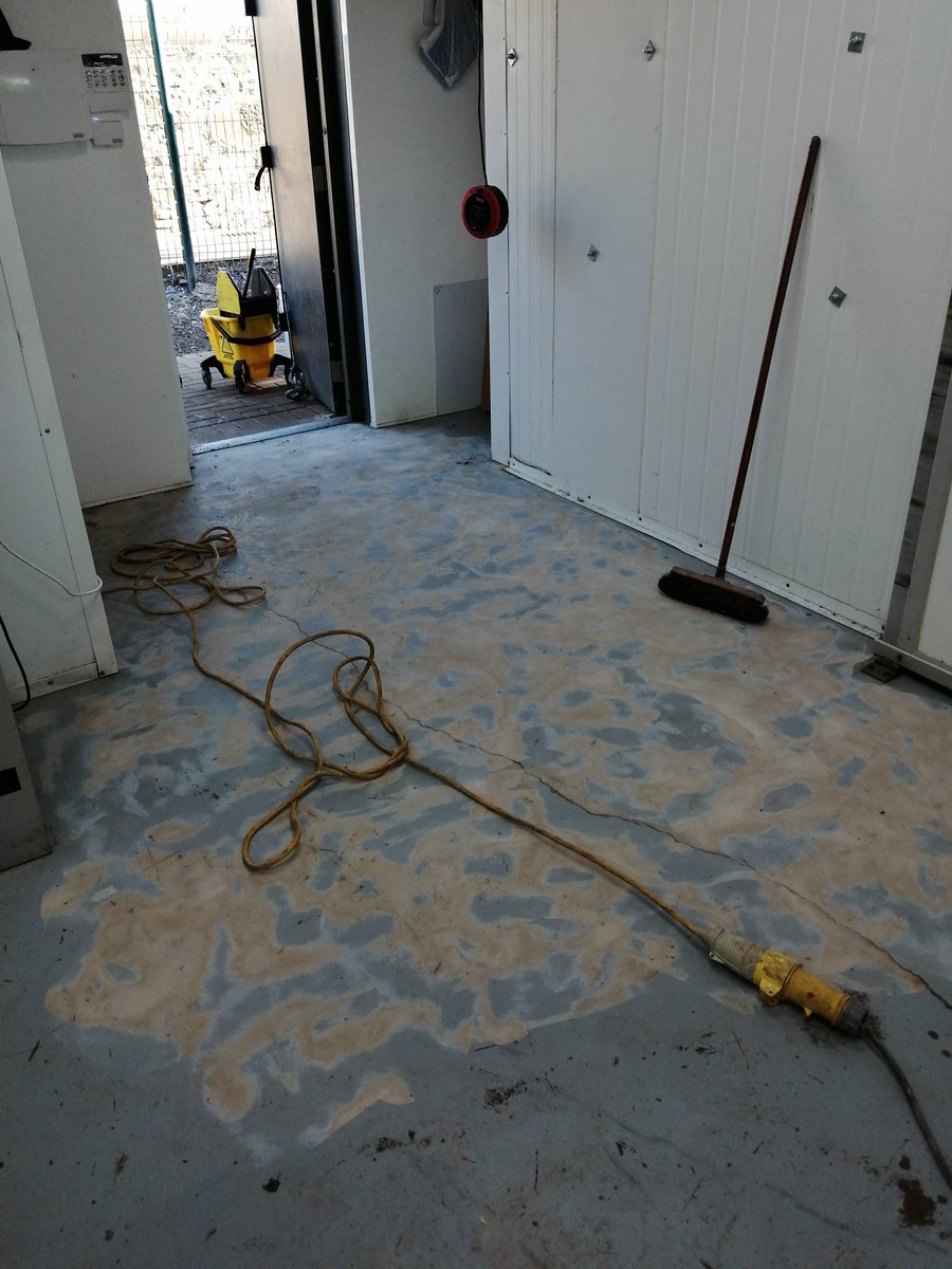FloorLimited's tweet photo. Little epoxy job 😎 https://t.co/aA8KvNE55J