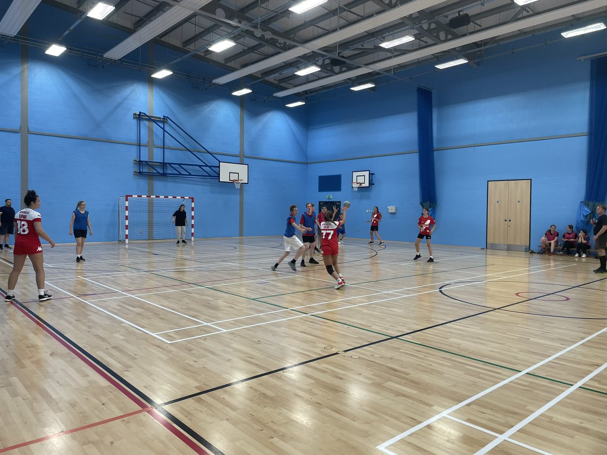 Lovely to get midweek friendly against <a href="/BS_handball/">Bishop's Stortford Handball</a> this evening. Nice to see the good work that they are doing growing the game. <a href="/englandhandball/">England Handball</a>
