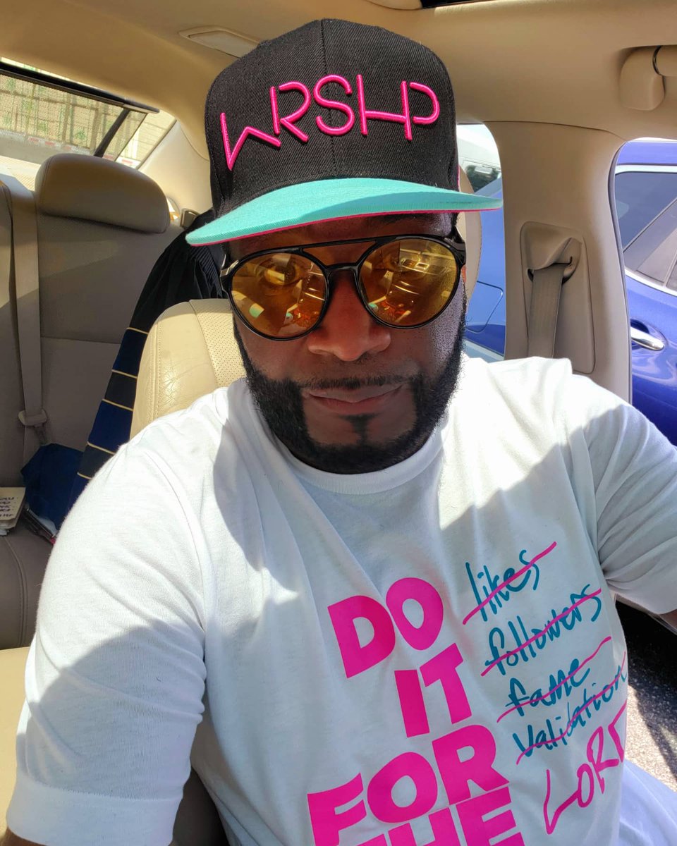 finallytrell's tweet photo. Be right back, bol! 🤷🏾‍♂️😂 Somewhere between Northern Florida and Georgia, rotfl! #thatisall #anotherassignment #supportinggreatpeople #Tshirtvibe #DoitfortheLord #Worship https://t.co/A9WimLMlMj