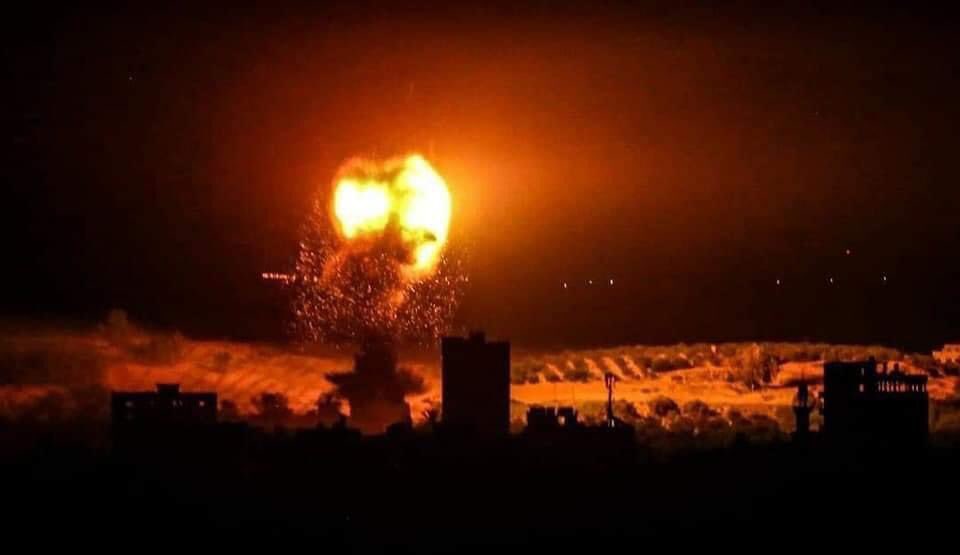 Gaza is under attack again right now!
😔💔🇵🇸
#GazaUnderAttack
#FreePalestine
#IsraeliTerrorism