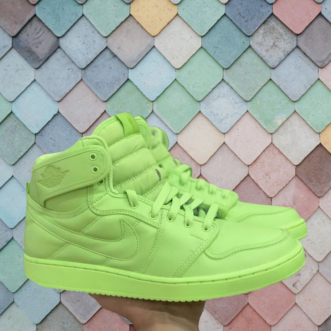 シューズ NIKE - ビリー・アイリッシュ × ナイキ エアジョーダン 1