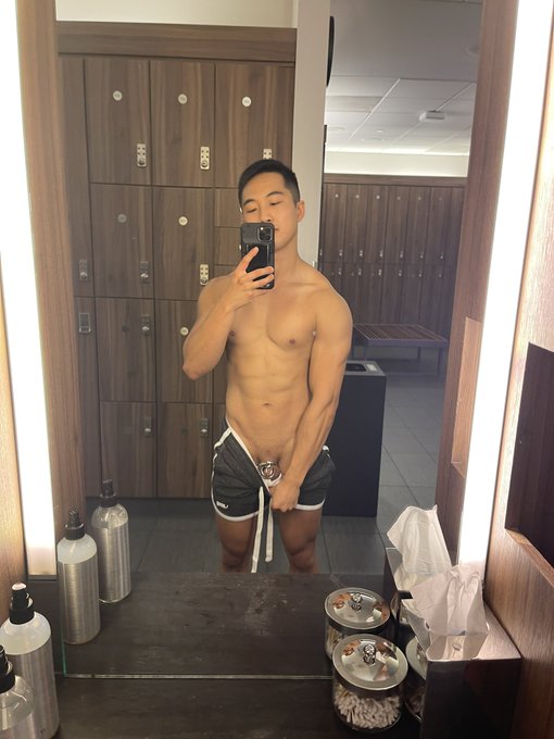 Resident gym slut reporting for locker room servicing https://t.co/Aepba9qN2I<a href="/tag/gape"class="tags"><span>#gape</span></a><a href="/tag/gapingass"class="tags"><span>#gapingass</span></a><a href="/tag/gayfisting"class="tags"><span>#gayfisting</span></a>