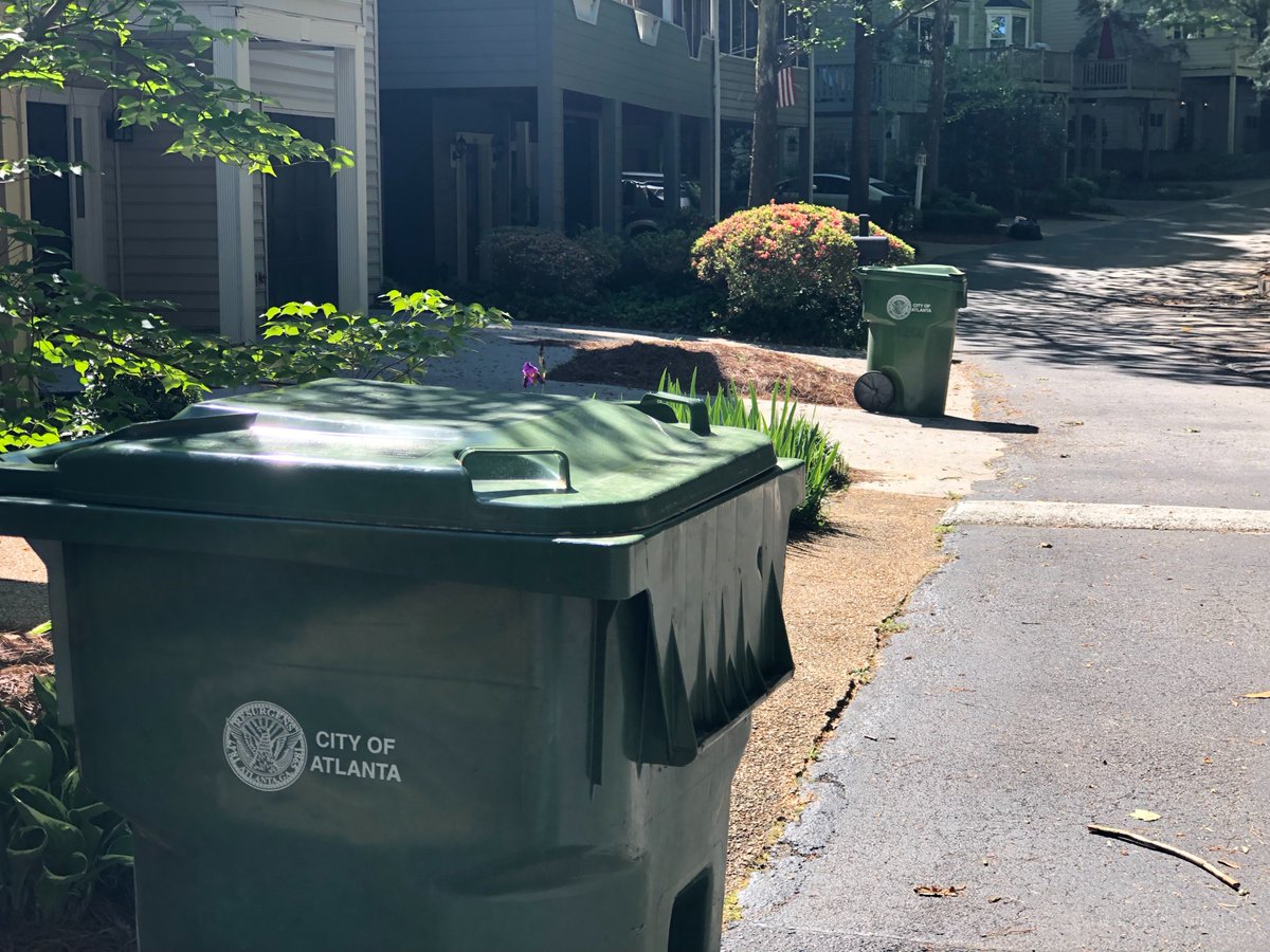 ATLPublicWorks's tweet photo. Just another great day in the @cityofatlanta. Thank you #ATL for helping to keep #ATLPublicWorks employees safe during the pandemic.  👏👏 .  #KeepATLBeautiful #ATLCleanGreenHealthy #OneAtlanta https://t.co/da9C6kDIDf