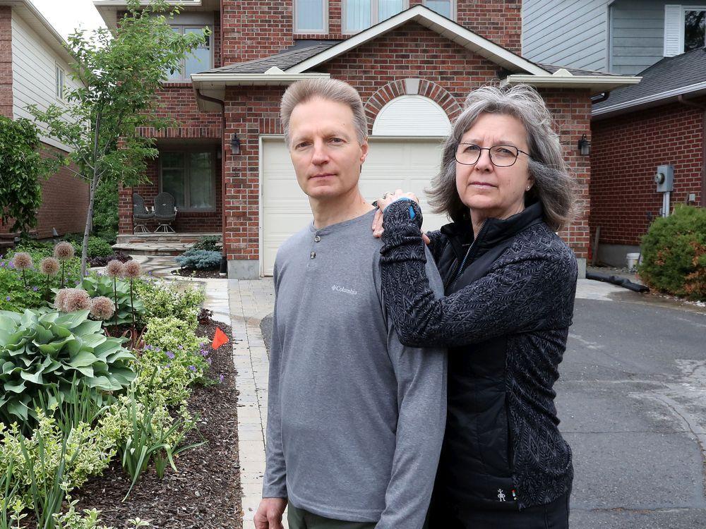 ottawasuncom's tweet photo. 'SEEMS TO BE A DISCONNECT': Stittsville residents question utility work, shabby remediation https://t.co/MUTQAO8NR8 https://t.co/Jy4oZLPrko