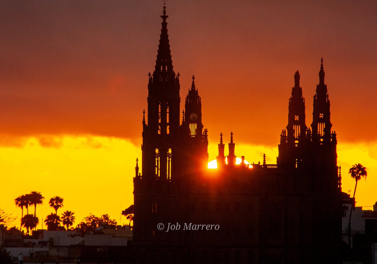 marrerojob's tweet photo. Algunas imágenes más de la puesta de Sol. https://t.co/6paPwd9w8S