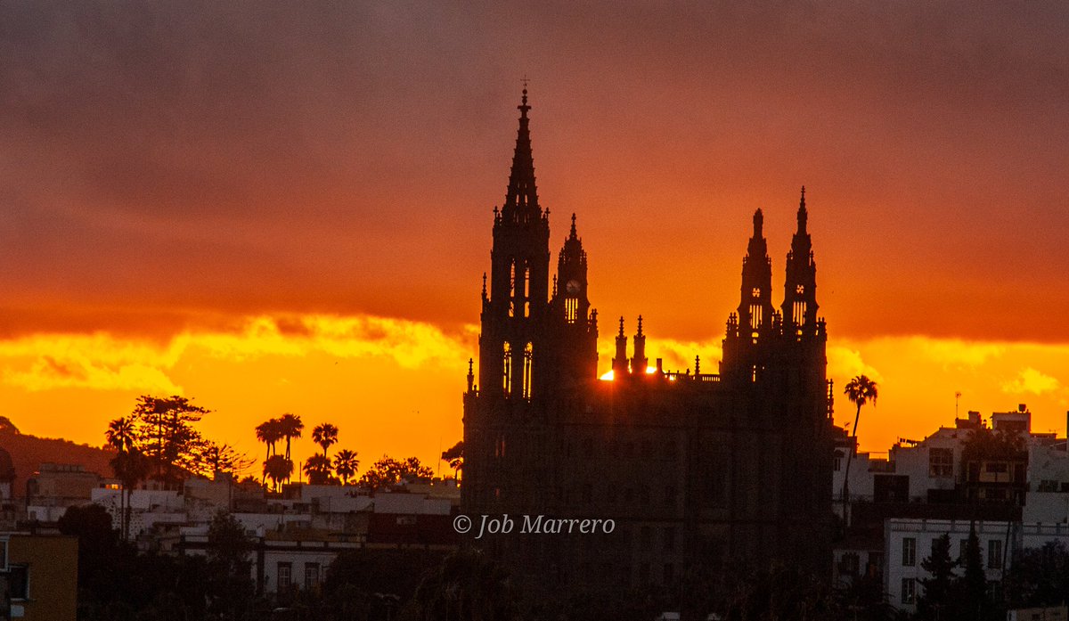 marrerojob's tweet photo. Algunas imágenes más de la puesta de Sol. https://t.co/6paPwd9w8S