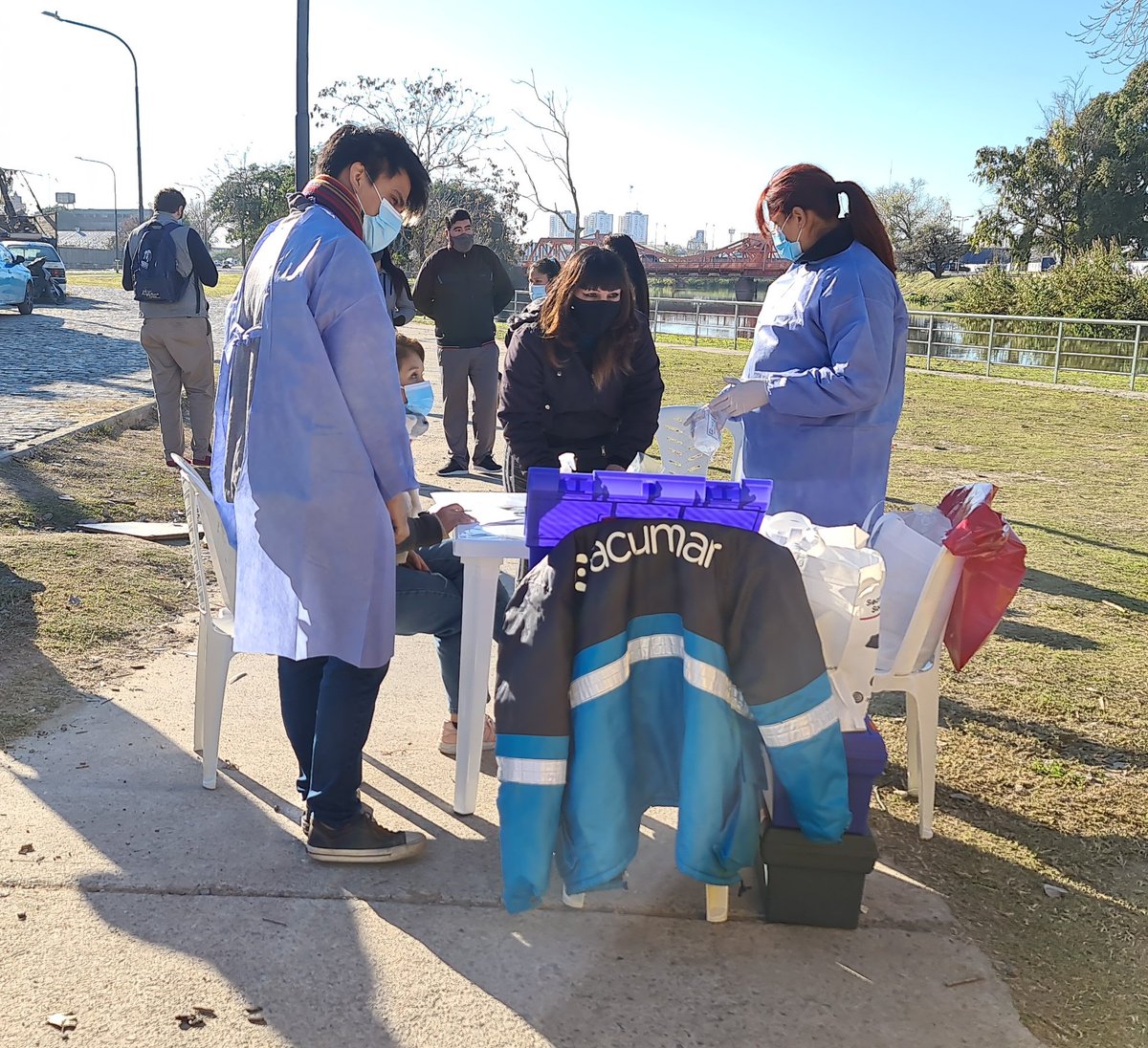 leanleyenda's tweet photo. Hoy estuvimos con un operativo de test de saliva y la posta de información en el Asentamiento Magaldi de Comuna 4.

¡Vení a testearte y empadronarte para recibir la vacuna contra el COVID19!

📆 Miércoles 16 al viernes 18
🕘 9 a 12 hs
📍Magaldi y Horma

#BuenosAiresPresente https://t.co/E05GnPvEWY