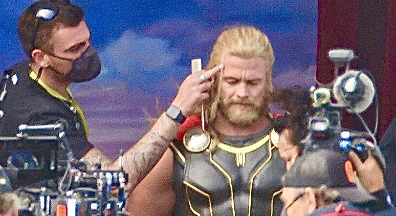 KatCressida's tweet photo. secret #TuesdayThought
for all #NewAvenger’s out there:

WHAT does it TAKE to be A HERO?

THAT- fellow #MarvelFans
HAPPENS to be the SECRET
behind PLOT RE-WRITE for

THOR 🎥 #LOVEandTHUNDER
and who truly IS ⚡️WORTHY⚡️

#ThorTuesday MUST-SEE👉🏻https://t.co/5r3J9SedbO

@Marvel_MMO https://t.co/n3pSamDAcK