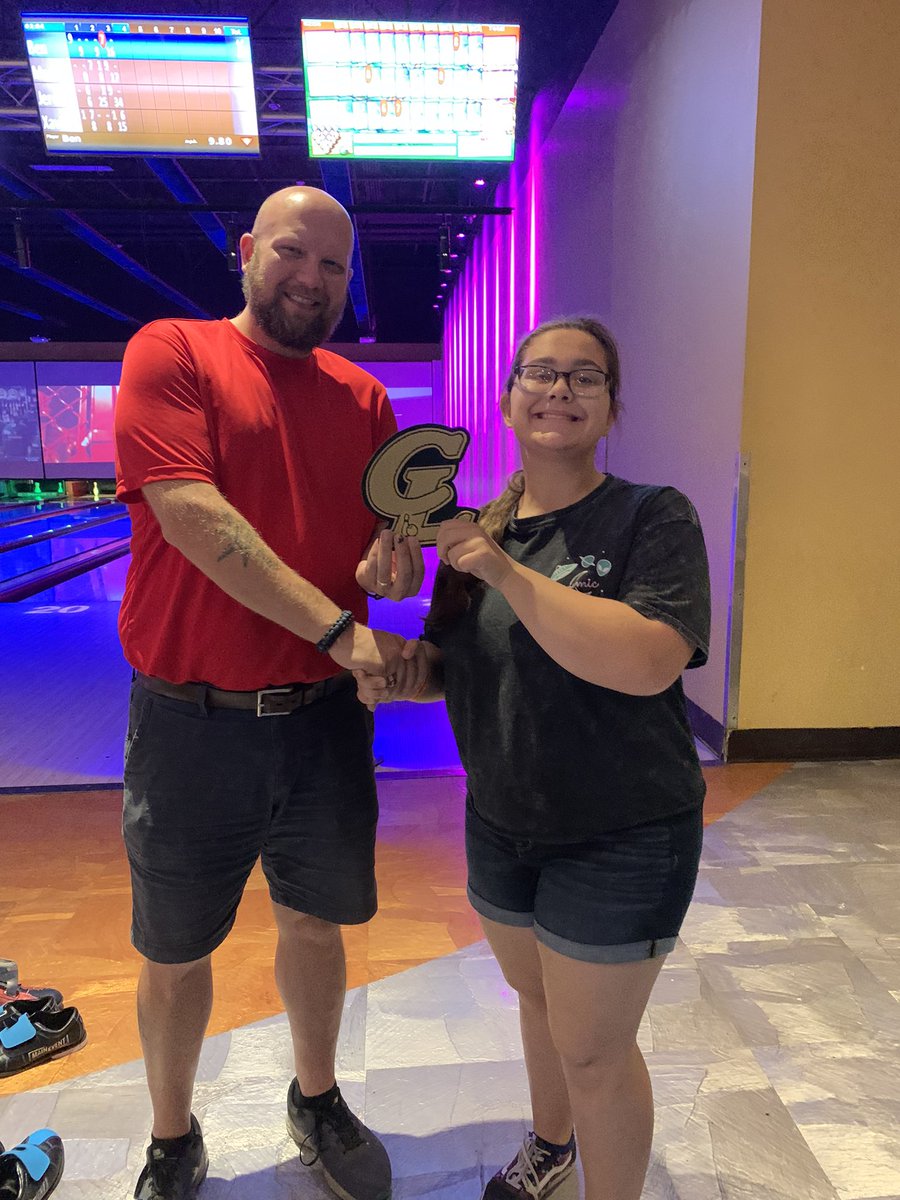 LisaNiemuth's tweet photo. @ClhsJustice Bowling team girls getting their Letters @CLHS_Principal @Supt_comalisd https://t.co/BJXJ5U3SBZ