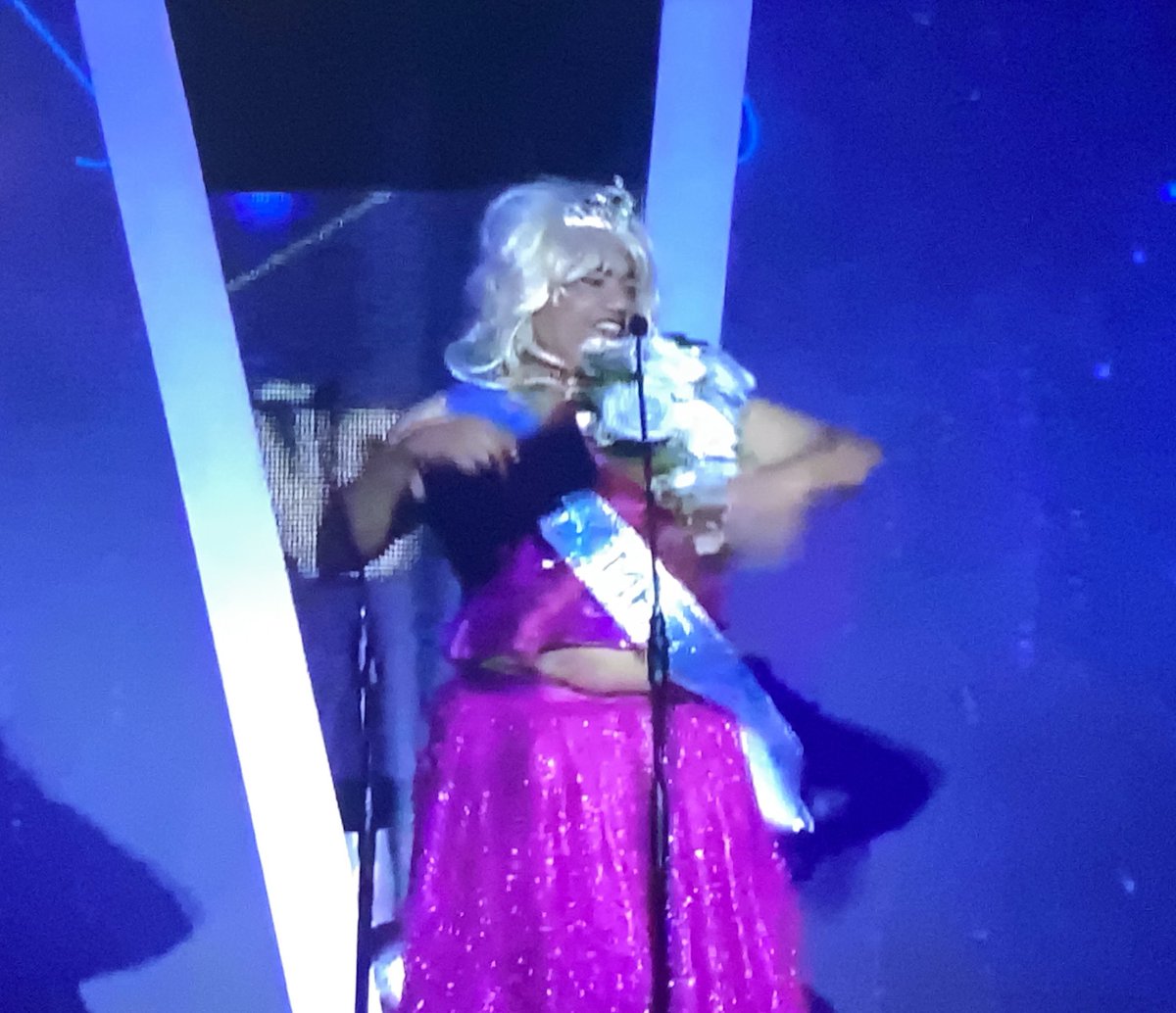 HeySantanaYT's tweet image. Por ese monologo es que al merengue no lo respetan 🤦🏻‍♂️🤦🏻‍♂️🤦🏻‍♂️

#premiossoberano #SoberanoSomosTodos #KeDificilSoberano #tijeraSoberana