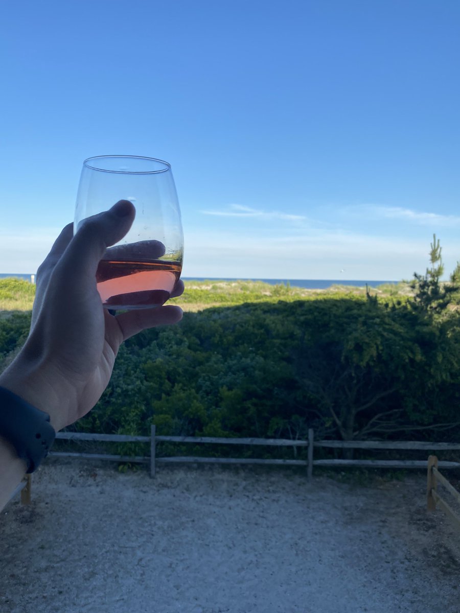 tdubs2288's tweet photo. Life is good #cheers https://t.co/bHEMWWAYUA