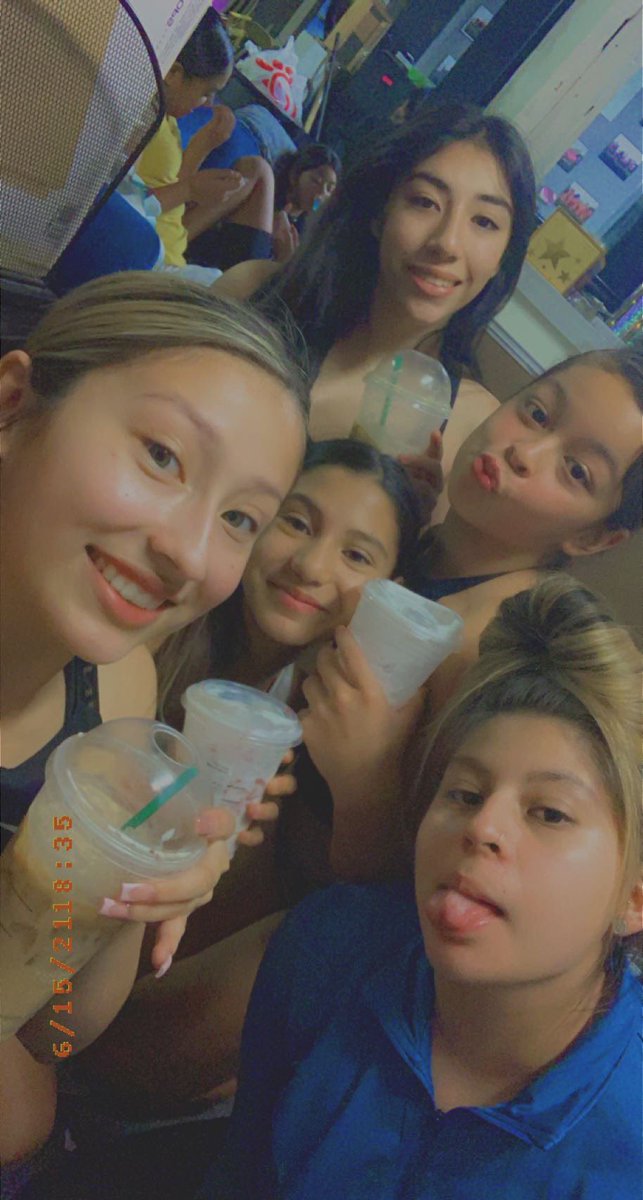 jackyrocha143's tweet photo. Starbies pt 2✨✨ https://t.co/TffGtIvEI0