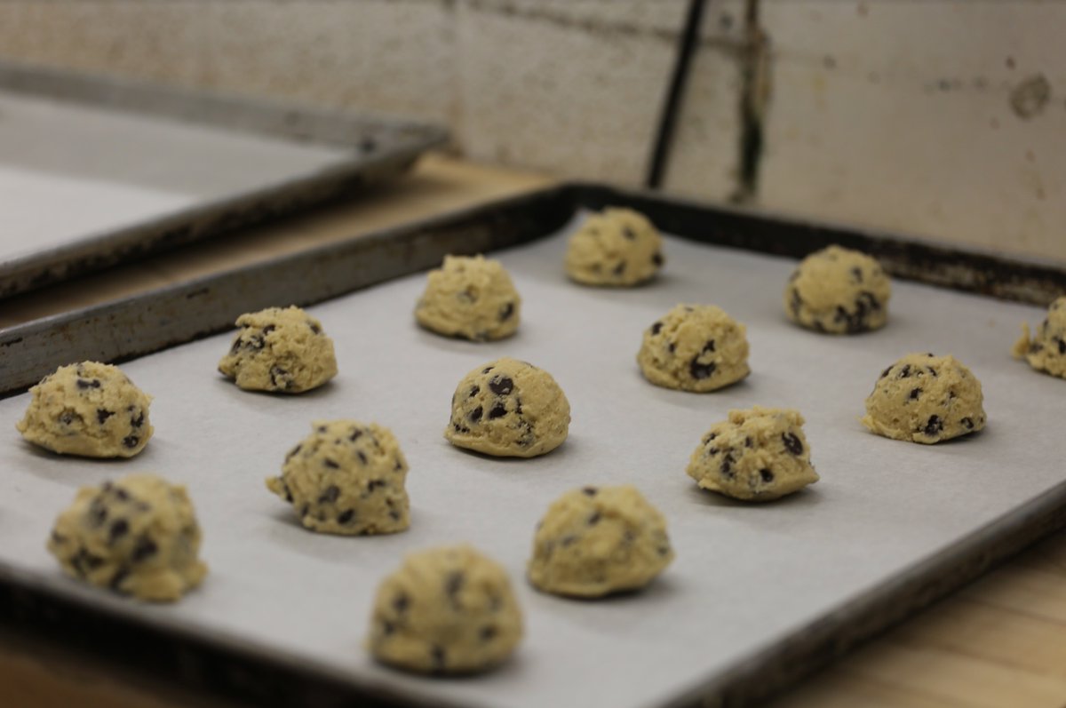 WT_NightSchool's tweet photo. What is the *ONLY* thing sweeter than warm homemade chocolate chip cookies made by Whittier Tech's Culinary Arts Program?! The fact that tomorrow, Wednesday June 16th is the LAST day of school for Whittier students! 🍪🏖 #endoftheyear #lastdayofschool #wemadeit #togetherisbetter https://t.co/lEQSDUPOTK