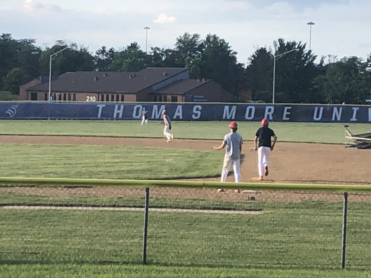 yalls17bsb's tweet photo. Big thanks to ⁦@ThomasMoreBase1⁩ for their support of ⁦@yalls16u⁩ as they prepare for ⁦@WoWoodBat⁩ this weekend! https://t.co/8aCJ8dh2Ki