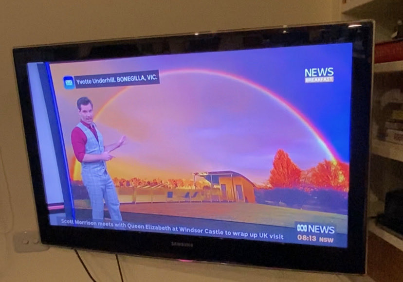 CraigUnderhill's tweet photo. Thanks Nate for brightening our mornings @BreakfastNews This photo of beautiful rainbow sent in by daughter Yvette from our back deck in Bonegilla #nevic #border #albury-wodonga @mjrowland68 @LisaMillar https://t.co/RYAeLBiygH
