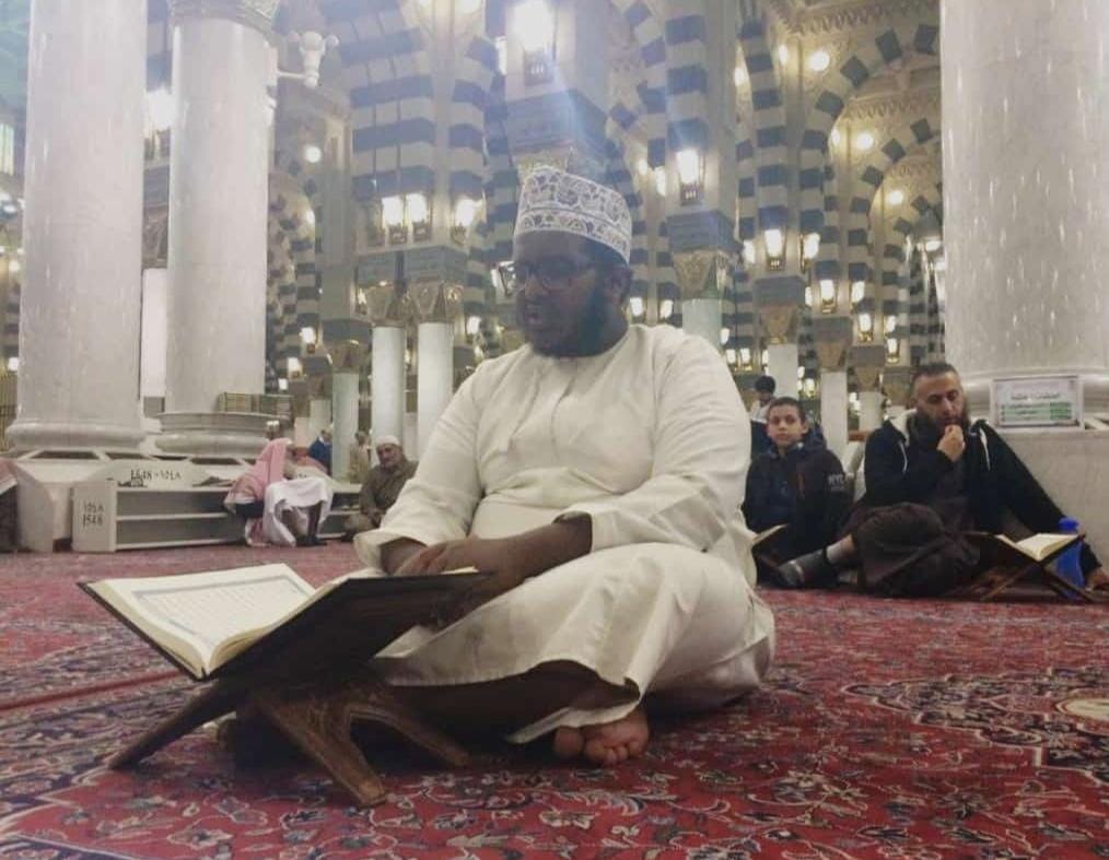 css_edu2's tweet image. بقلوب مطمئنة راضية بقضاء الله وقدره، انتقل إلى رحمة الله أخونا الطالب عبدالصمد بن محمد بن حميد الفلاحي (طالب بالسنة الثانية)، إنا لله وإنا إليه راجعون، والأمر لله من قبل ومن بعد.
وعزاؤنا لأسرته وذويه ، وزملائه في السلك الدراسي .