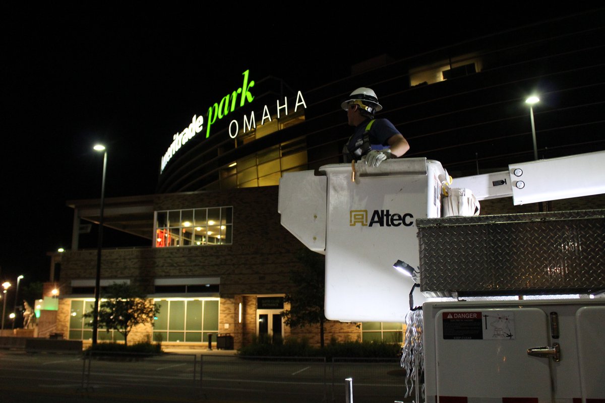 OPPDCares's tweet photo. POWERING THE CWS: In preparation for the College World Series, OPPD crews survey the downtown Omaha area inspecting and replacing streetlights. The streetlights that need maintenance are upgraded to new LED fixtures. https://t.co/bm2Sqa1KpZ