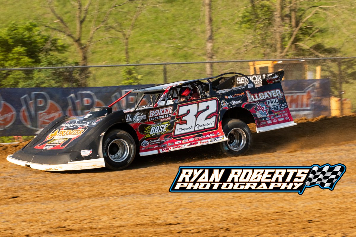 Ryan Roberts tweet media