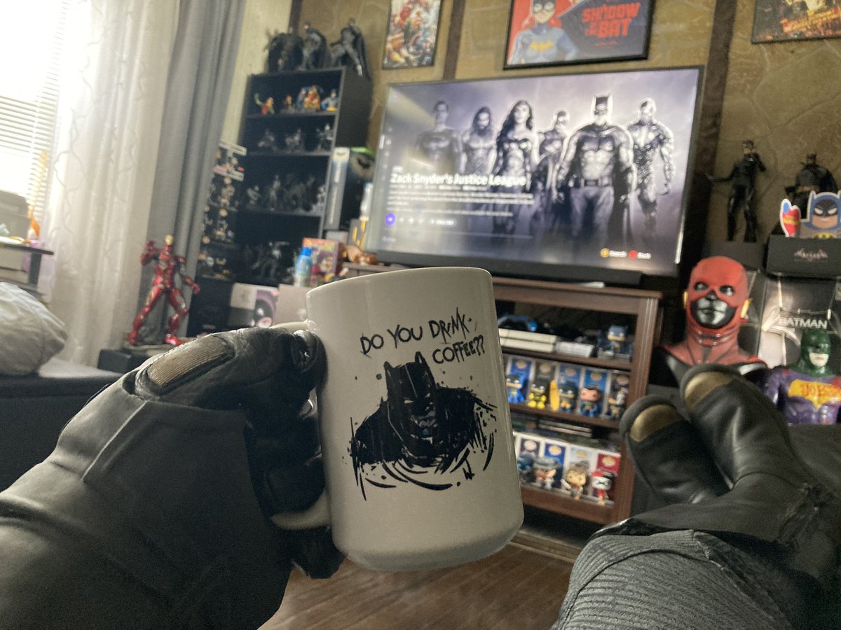 batsquez's tweet photo. #mos8years
#MakeTheBatfleckMovie #RestoreTheSnyderVerse
#Batman #BatmanvSuperman @ZackSnyder @snydercut @ResSnyderVerse @hbomax https://t.co/vZgsgiO9Rw