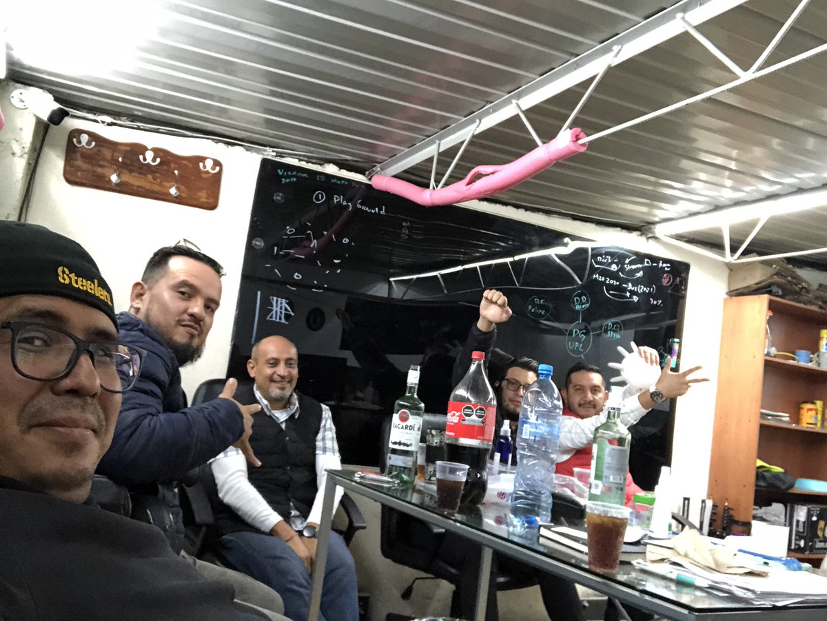 Ballesterosj0's tweet photo. #CreoenTri #VamosMexico #MexicovsUsa #YaSeArmolaCarnitaAsada https://t.co/B27S0XpoUG