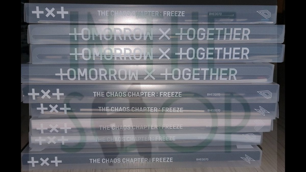 mori_cart's tweet photo. #ITShopGO 🇵🇭
pls help RT~

TXT THE CHAOS CHAPTER: FREEZE UNSEALED

230 all in + lsf 
(660 if set)

❌photocards, postcard
✅ pb, cd, sticker, lyric book, behind book, poster
✅normal ETA
✅DOP: 7 days after OC
✅gcash
✅sco/j&amp;t/lbc/ggx

comment mine + version or dm us!!! ^^ https://t.co/NkQnjjOJGw