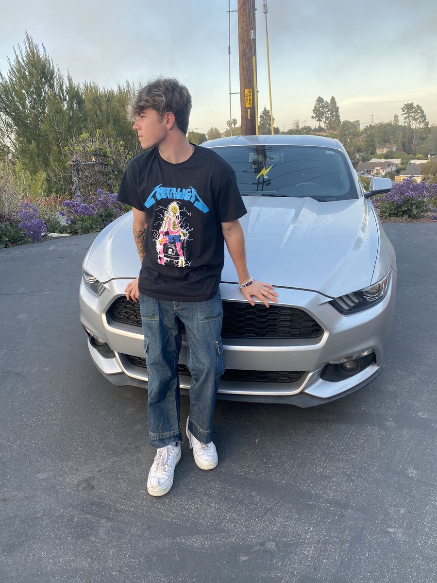 nickzmina's tweet photo. Finally got my car back #dontgetadui https://t.co/YpiiLsNdA2
