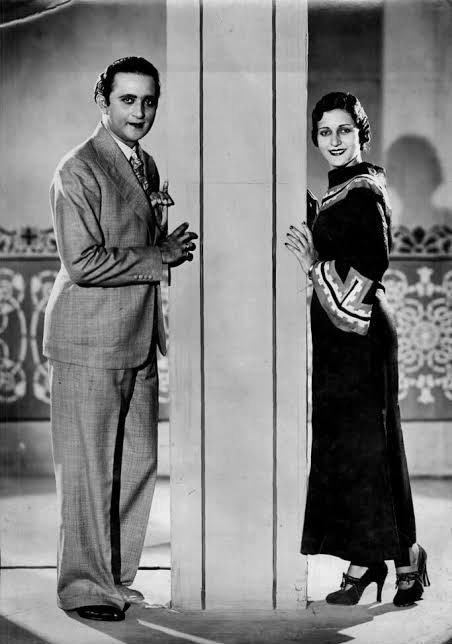 official_dff's tweet photo. #DIDYOUKNOW: #PersonalityOfTheWeek #RubyMyers (#Sulochana), is also known as the Queen of the Silent Era of Bollywood. Madhuri (1928), Anarkali (1928) and Indira M.A. (1929) saw her at her peak of fame in the silent #film era. https://t.co/KRyU66uk10