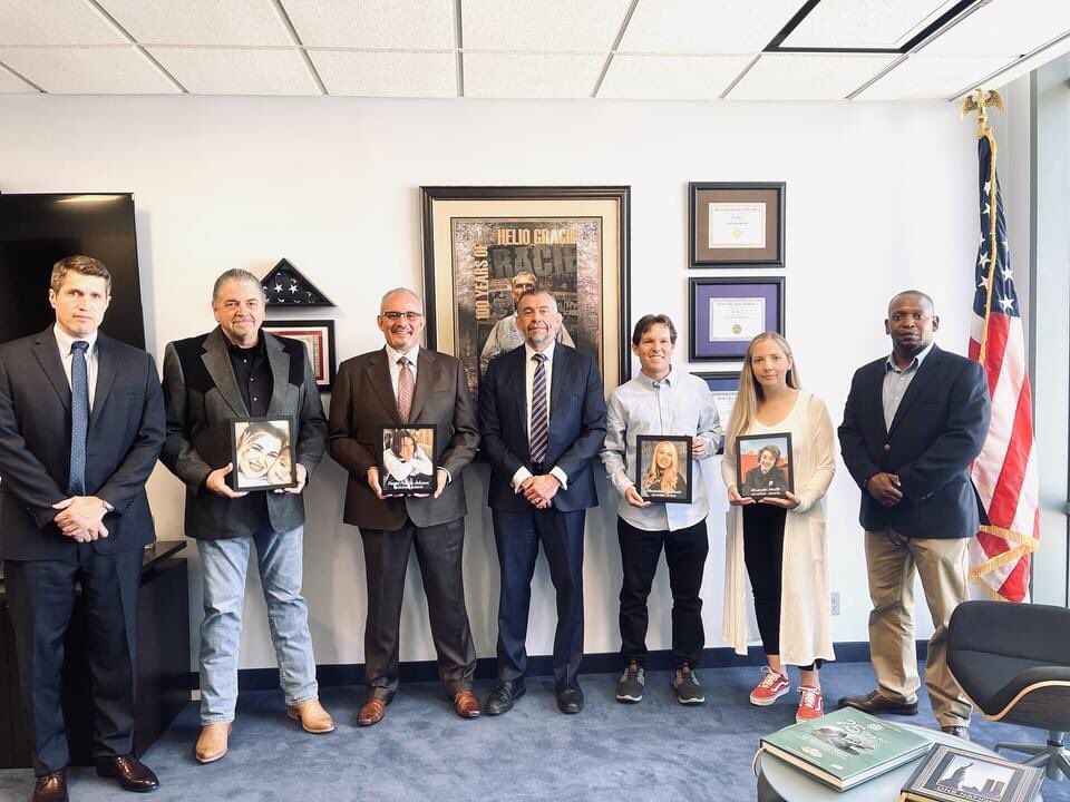 ANFHelp's tweet photo. Grateful to be heard and to learn how to better serve parents in our same situation. Thank you @DEALOSANGELES #fentanylchangeseverything #deceivedtodeath #anfhelp #forever14 https://t.co/wuJKHqXzMv