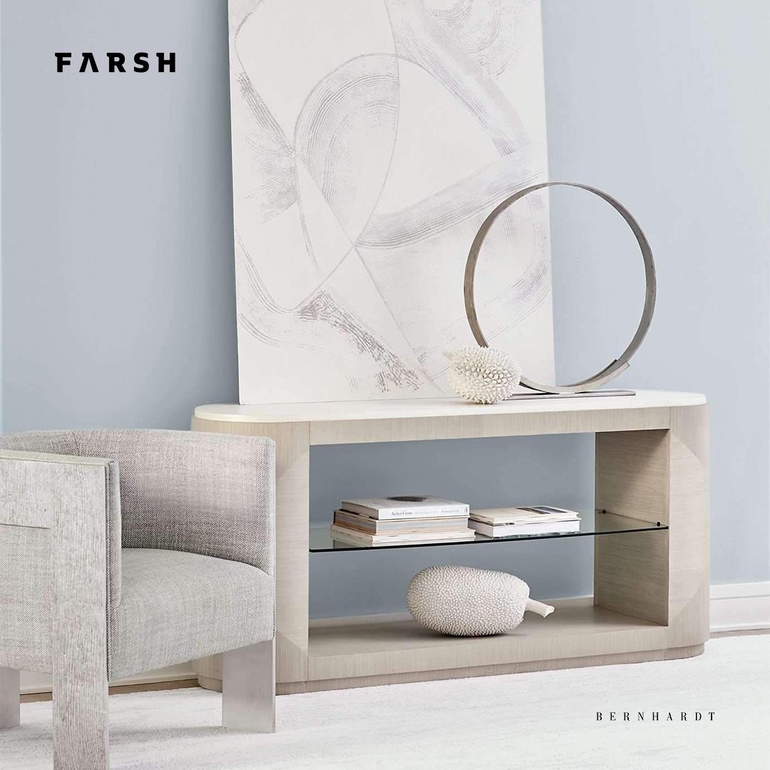 A softer expression of modern design. The ideal equilibrium of space and material.

Explore more : farsh.page.link/BJnb

#interiordesign #KSA #livingroom #sidetable #endtable #modernrustic #modernfarmhouse #modernfarmhousedecor #interiordesign #bernhardtfurniture #farsh