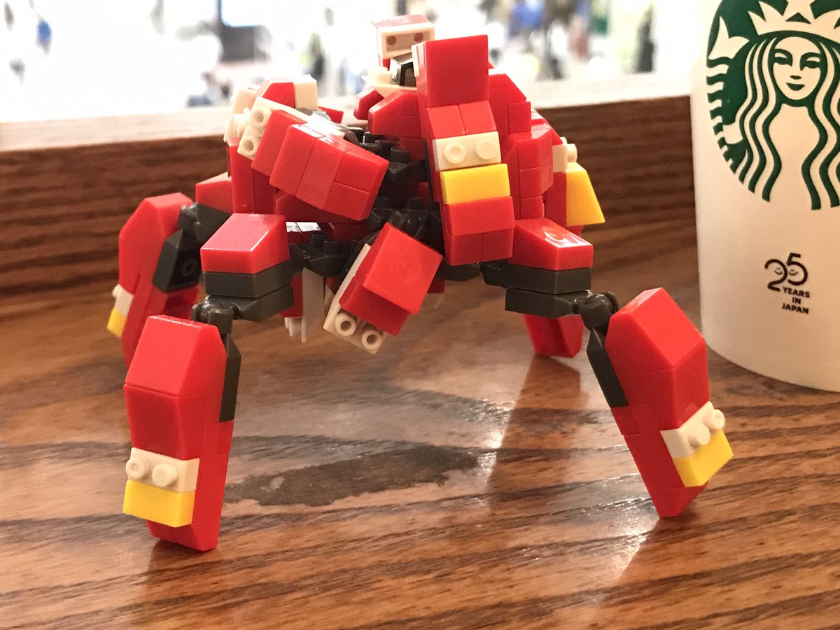 gohgoh_gohgoh's tweet image. 多脚メカ第三弾。こまちの紅。いくつ作れるかなぁ

#DAISO
#PETITBLOCKS
#ROBOTBUILDERS
#robot 
#ダイソー
#プチブロック
#ロボットビルダーズ
#スタバでプチブロック