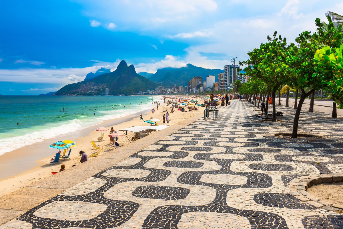 efemarq's tweet photo. #Taldiacomavui de 1994 va morir l'arquitecte paisatgista brasiler Roberto #Burle Marx. Passà el 1928 a Alemanya coneixent les avantguardes europees. Tornat al Brasil estudià belles arts i en modernitzà el #paisatgisme creant parcs, jardins i avingudes com si fossin art abstracte. https://t.co/qarII80Wmu