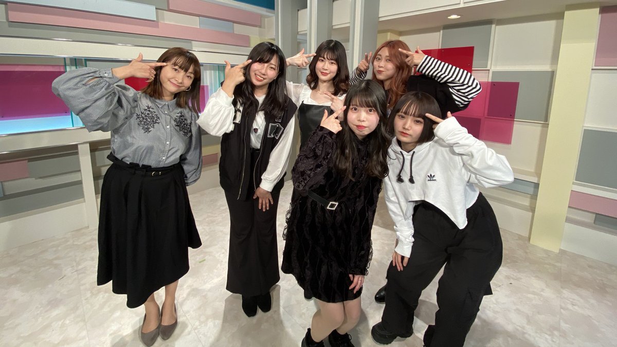 octv_tweet's tweet photo. 今日から放送のとかち青空放送局🌈
帯広のアイドルを応援✨オビドル特集✨

昨年11月からYouTubeで活動を開始している十勝発ガールズグループ「Log＊in」のメンバーが初出演🤩

デビューシングル「Shooting Star」も披露👏
📺＝6月4日(金)～6月17日（木）午前9時、午後0時、午後4時、午後8時、午後11時 https://t.co/vPskFN0VmQ