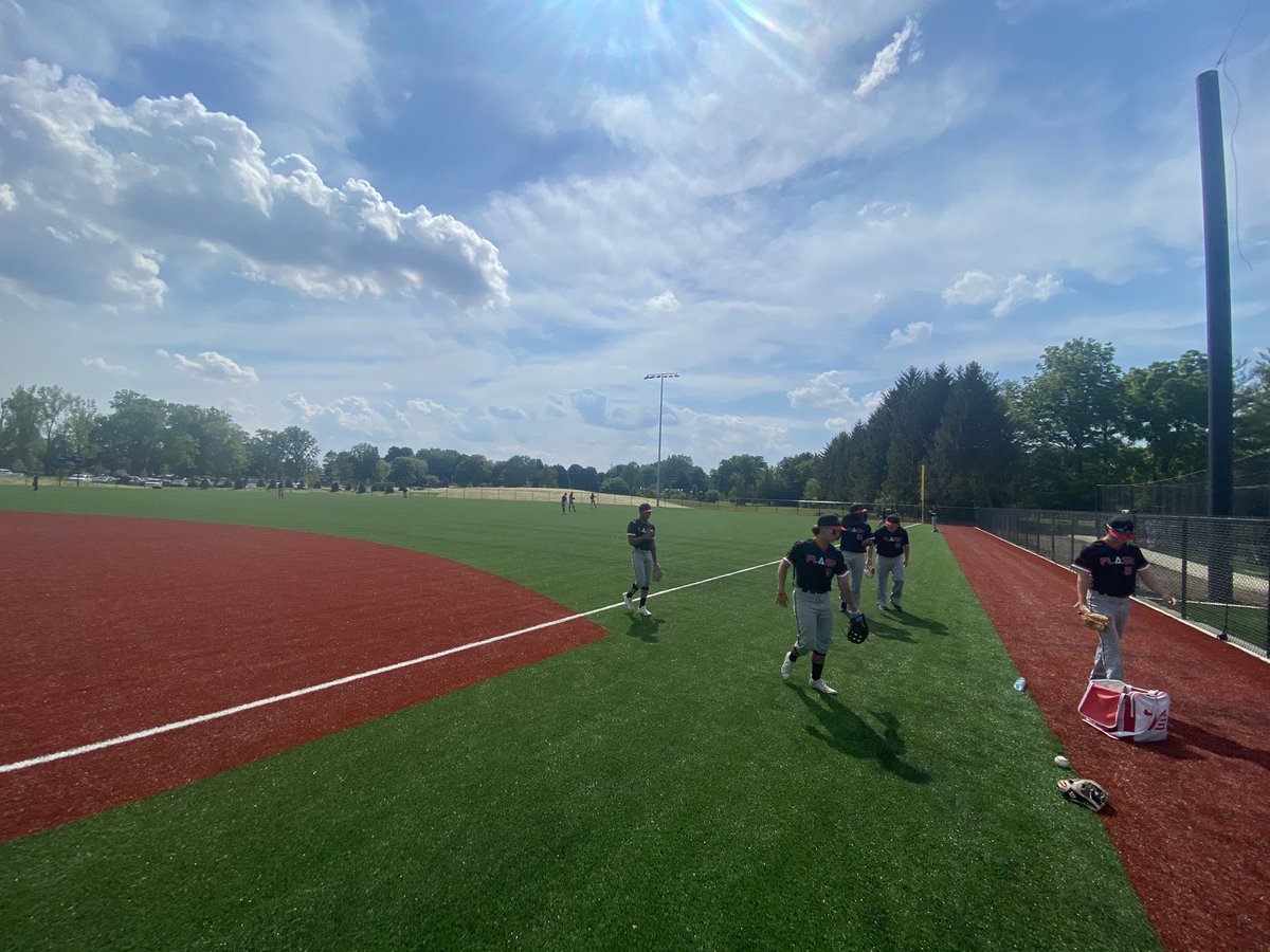 wearetheflash15's tweet photo. Good start to the summer in Kokomo!
Flash 10 | NWI Fury 2
@MasonBarth31 2 for 3 iHR, 3B, 4rbi @MoisesV_1199  2 for 3 2B, 3 rbi
@kstacy18 2inn, 1R
@jackdonovan227 2inn, 1R (unearned)
@LukeDonsbach4 1 inn, 3Ks
#FlashBoys #itsthejuice #wearetheflash https://t.co/1s50h3ou4I