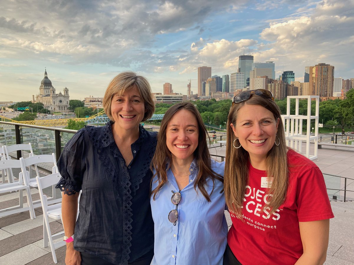 Here are our #DREAMTEAM benefactors from Project Success aka <a href="/DreamstoAction/">Project Success</a> who made this night possible, Adrienne Diercks, Liz Bedard Halberg with our <a href="/walkerartcenter/">Walker Art Center</a> host Nisa Mackie! (That’s Marta Fabioni, of PS, behind the camera!)📷