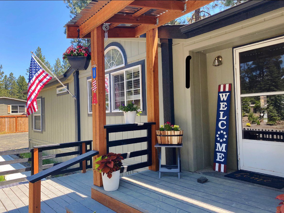 danielle. tweet media