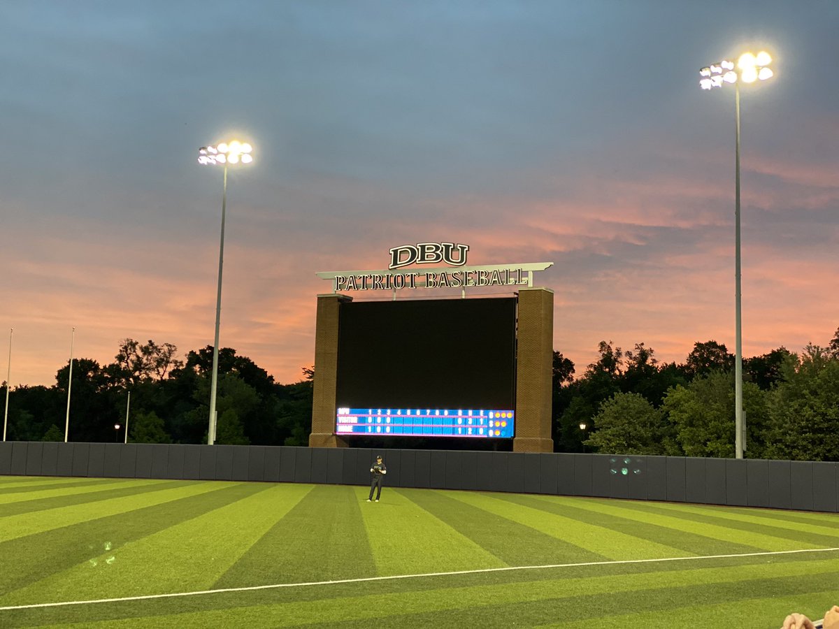 drusler's tweet photo. Beautiful night for some baseball. https://t.co/QSdHPw0f3p