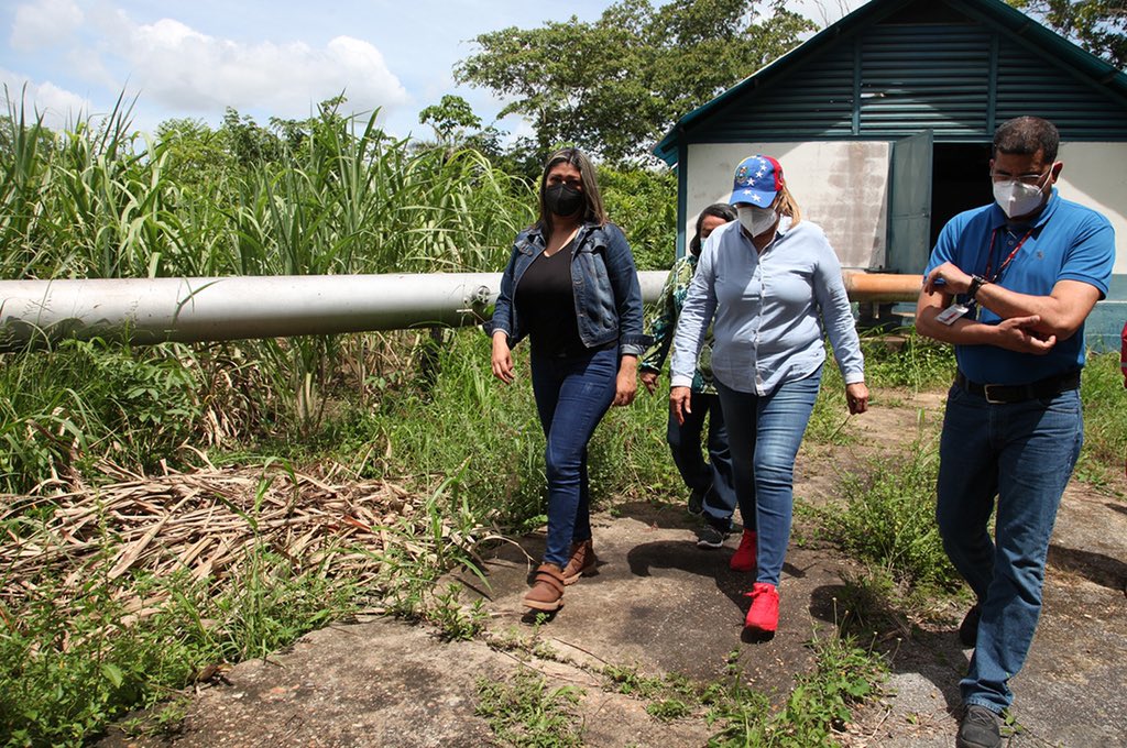 _LaAvanzadora's tweet photo. También inspeccionamos la Planta de Agua y una falla de borde en la carretera del sector La Línea en Jusepín. https://t.co/o8QgyUc9Bk
