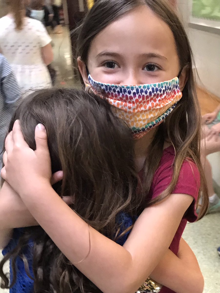 RLMReading's tweet photo. I ❤️ when our K kiddos come to visit RLM &amp; tour the building. The looks on their faces when seeing their new “big school” &amp; the special moment when little bro/sis sees big bro/sis...❤️  Yet another tradition returned to life this week! https://t.co/TnO4iX0jwJ