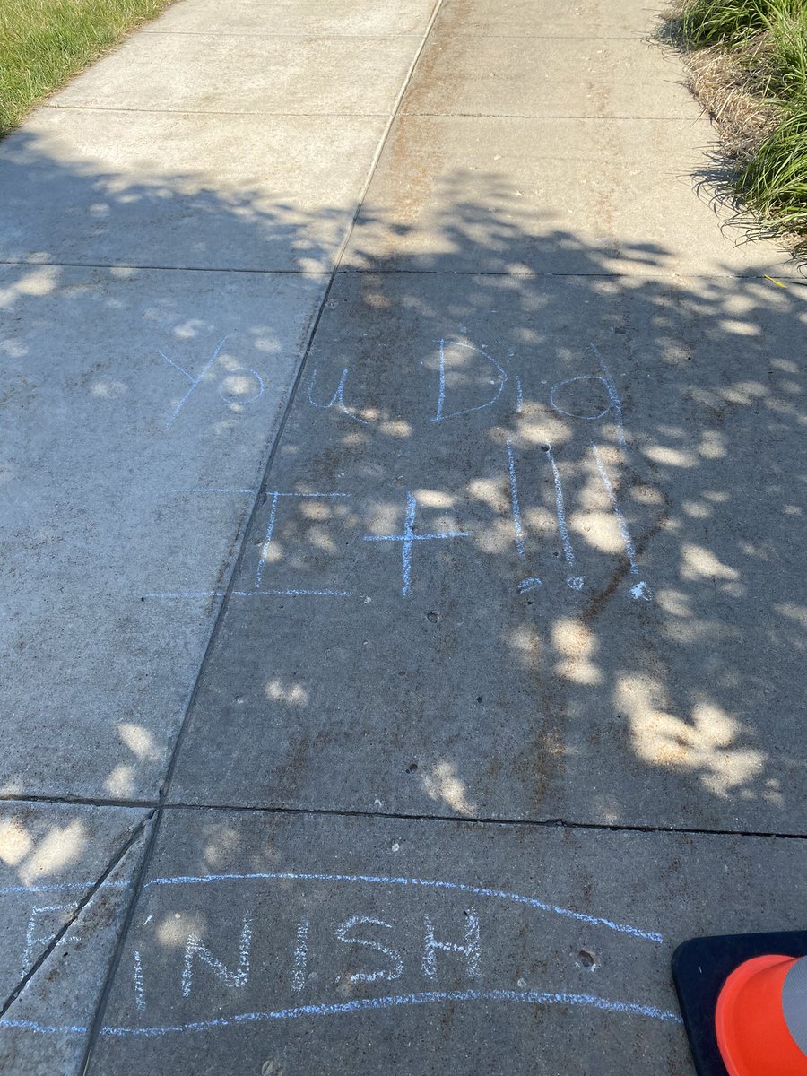 LarnoldArecc's tweet photo. So proud of our student today! Way to go, ducklings! #annreidducks #ducklingdash2021 https://t.co/rpiGFxFTkB