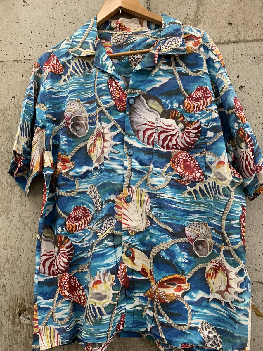micmo_machida's tweet photo. ハワイアン入荷してます🥰
全品330円!

#町田 #machida #古着 #MICMO #ミクモ #fashion #follow #followme #お洒落さんと繋がりたい #nice #used #安い #激安 #古着好き #古着女子 #古着男子 #コーデ #アロハ #ハワイアン https://t.co/JRzB7Hr2Mk