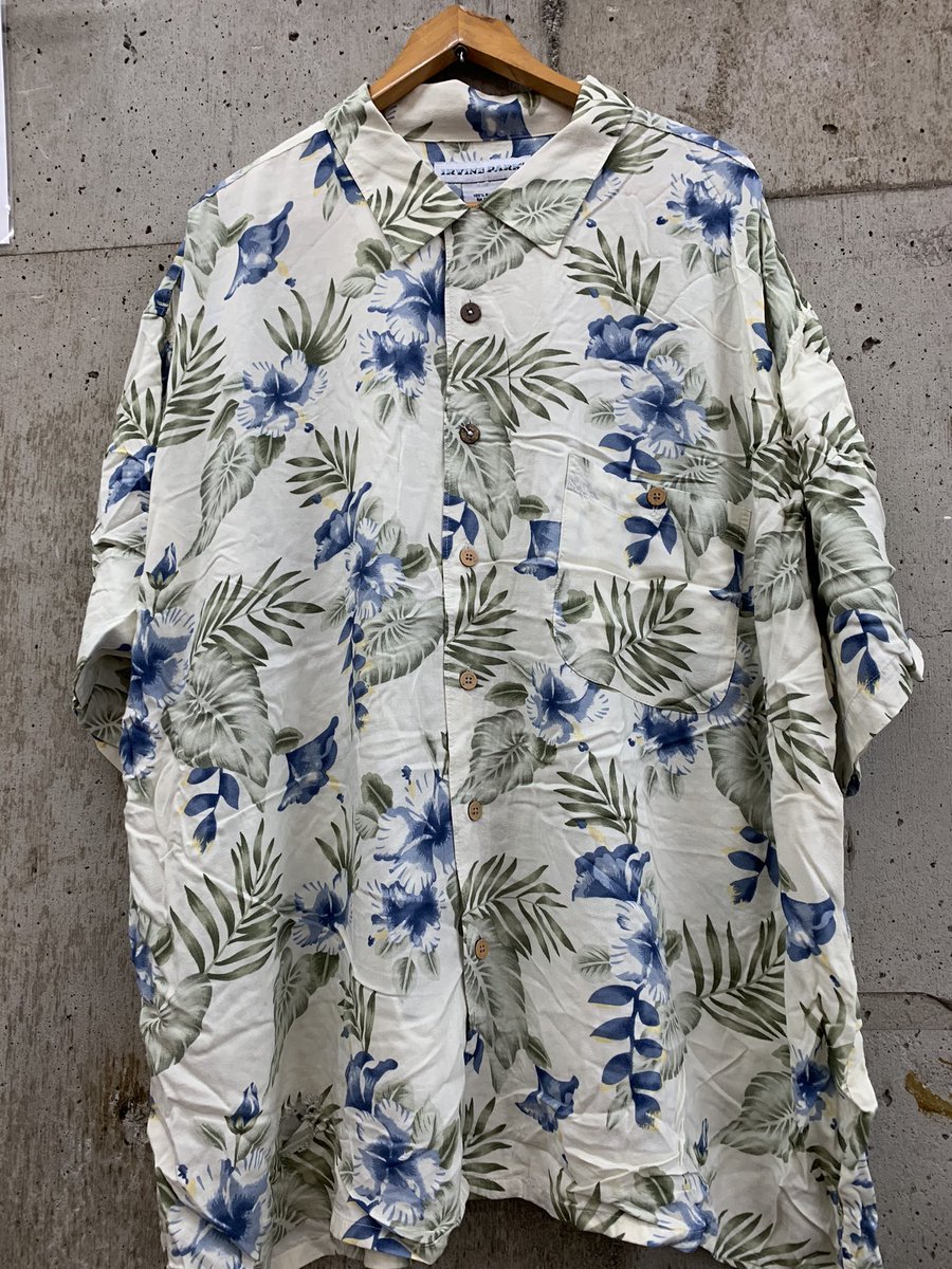 micmo_machida's tweet photo. ハワイアン入荷してます🥰
全品330円!

#町田 #machida #古着 #MICMO #ミクモ #fashion #follow #followme #お洒落さんと繋がりたい #nice #used #安い #激安 #古着好き #古着女子 #古着男子 #コーデ #アロハ #ハワイアン https://t.co/JRzB7Hr2Mk