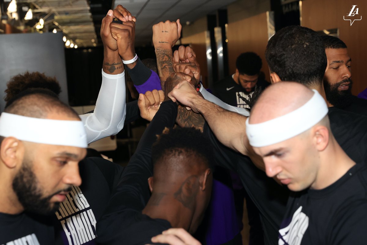 Let's get started. #LakersFamily