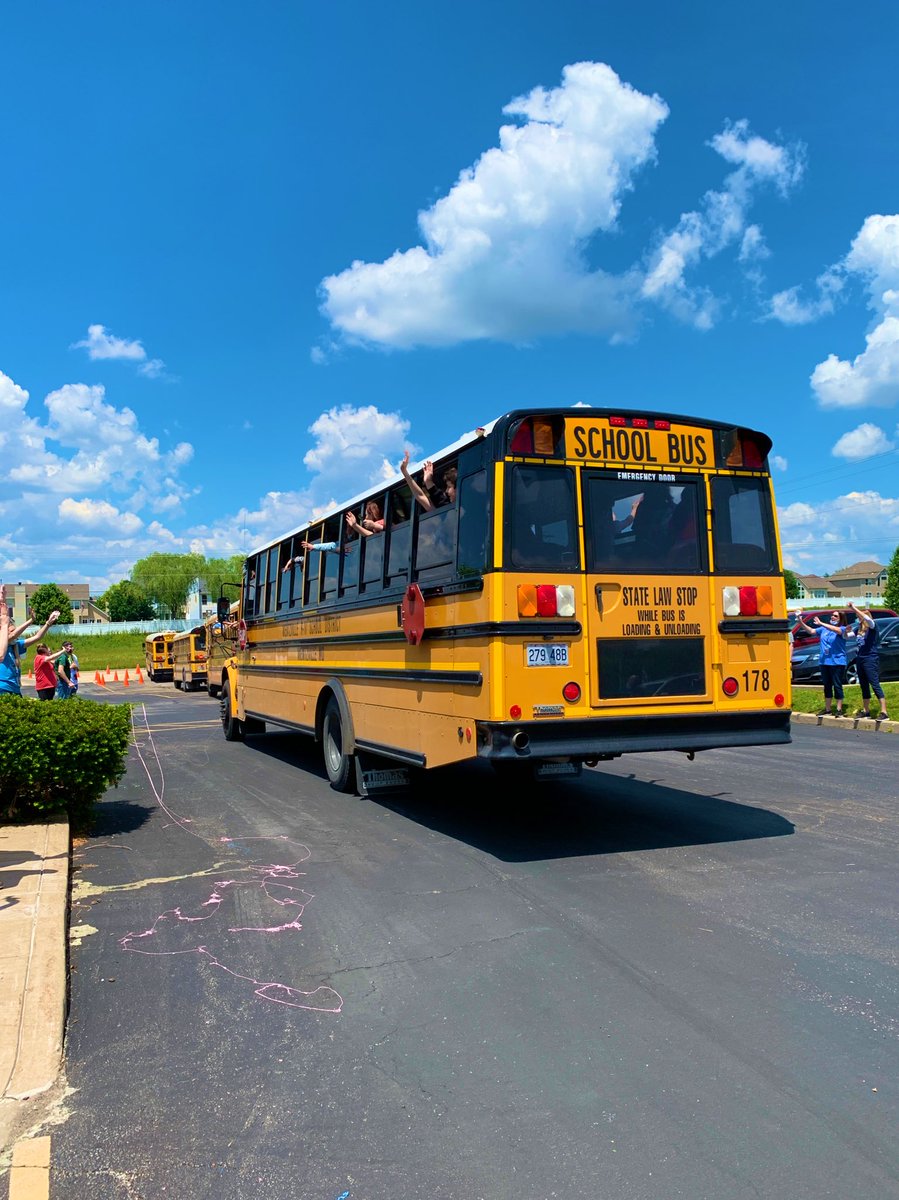JoleneMoeser's tweet photo. The horns.
The waves.
The smiles.
The sprays!
The cheers.
The tears.
We conquered this year!
This was one for the books. Happy summer @PVE_Hawks @WSDinfo #wsdlearns #pvesoars https://t.co/dM0y1qHvut